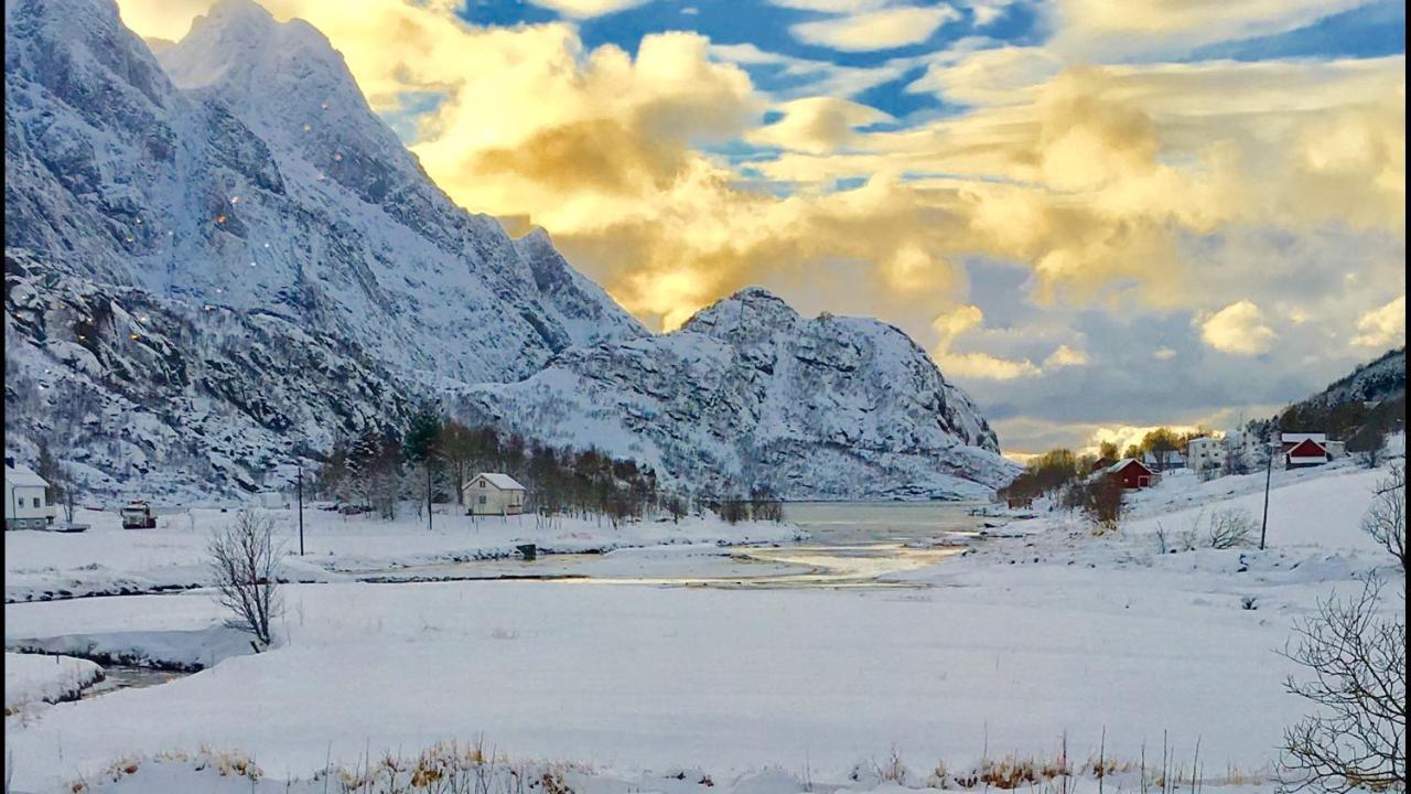 Lofoten Fjord Lodge Saupstad  Екстериор снимка